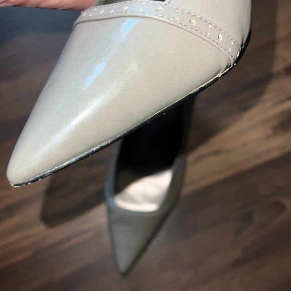 Tahari Womens Size 10 Taupe Heels 👠 - Picture 11 of 14